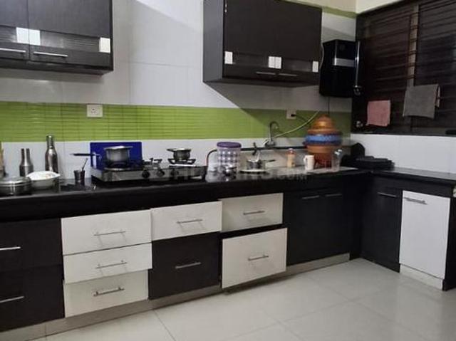 3 BHK Apartment in Prahlad Nagar for resale Ahmedabad. The reference number is 21334733