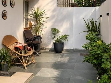 3 BHK Apartment in Preet Vihar for resale New Delhi. The reference number is 20298493