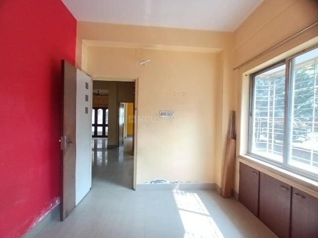 3 BHK Apartment in Prince Anwar Shah Connector for rent Kolkata. The reference number is 19400765