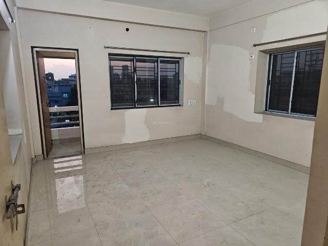 3 BHK Apartment in Prince Anwar Shah Connector for rent Kolkata. The reference number is 19781756