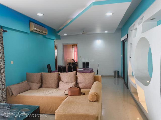 3 BHK Apartment in Prince Anwar Shah Connector for rent Kolkata. The reference number is 21078623