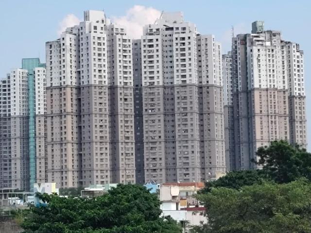 3 BHK Apartment in Prince Anwar Shah Connector for resale Kolkata. The reference number is 20284159
