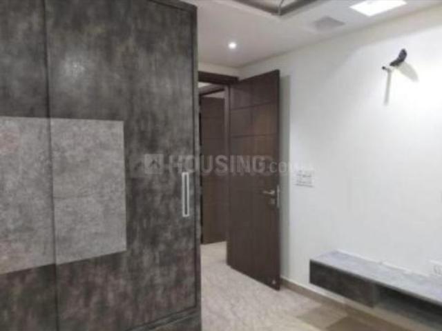 3 BHK Apartment in Punjabi Bagh for resale New Delhi. The reference number is 11032142