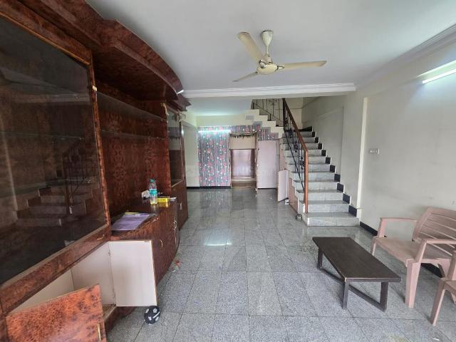 3 BHK Apartment in RMV Extension Stage 2 for rent Bengaluru. The reference number is 20975959