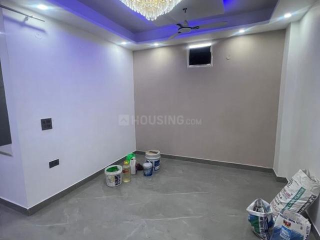 3 BHK Apartment in Rajendra Nagar for resale Ghaziabad. The reference number is 19837141