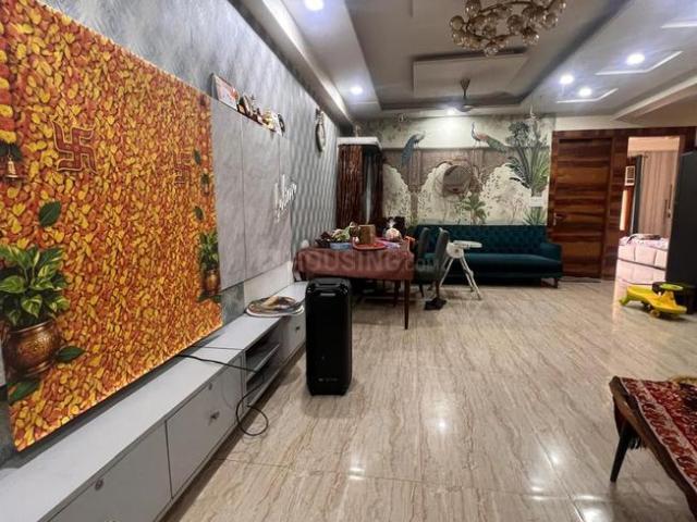 3 BHK Apartment in Rajendra Nagar for resale Ghaziabad. The reference number is 21140445
