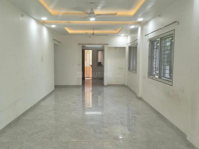 3 BHK Apartment in Rajnagar for rent Nagpur. The reference number is 20353180