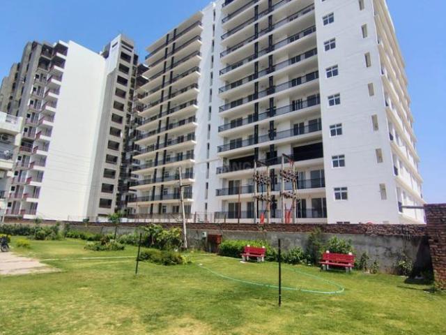 3 BHK Apartment in Ramgarh Bhudda for resale Zirakpur. The reference number is 20253702