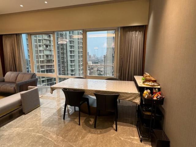 3 BHK Apartment in Worli for rent Mumbai. The reference number is 17325974