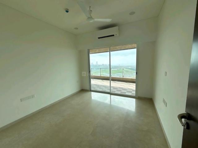3 BHK Apartment in Worli for rent Mumbai. The reference number is 18879292