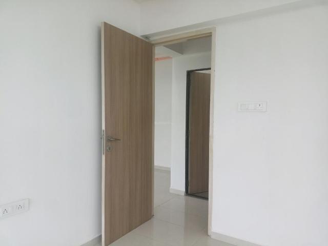 3 BHK Apartment in Worli for rent Mumbai. The reference number is 19616012