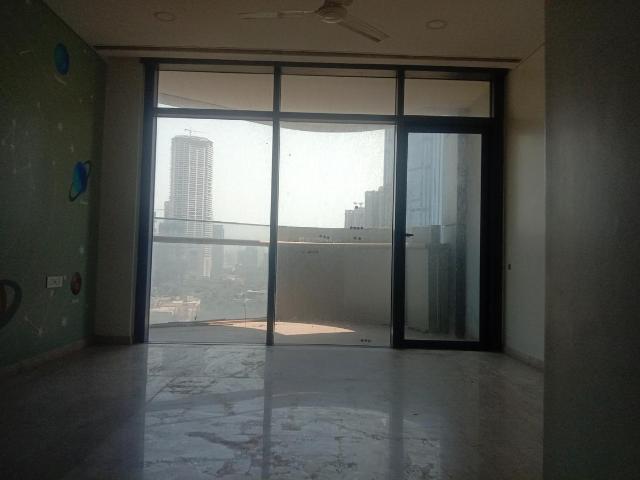 3 BHK Apartment in Worli for resale Mumbai. The reference number is 20205031