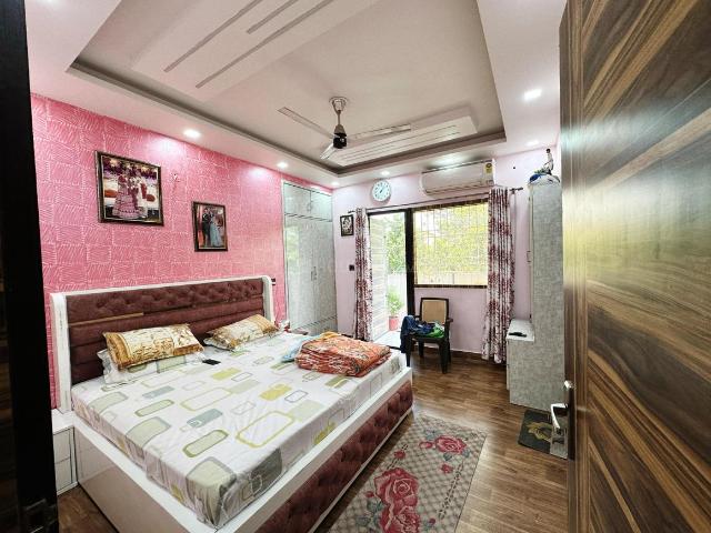 3 BHK Apartment in Wave City for rent Ghaziabad. The reference number is 19512531