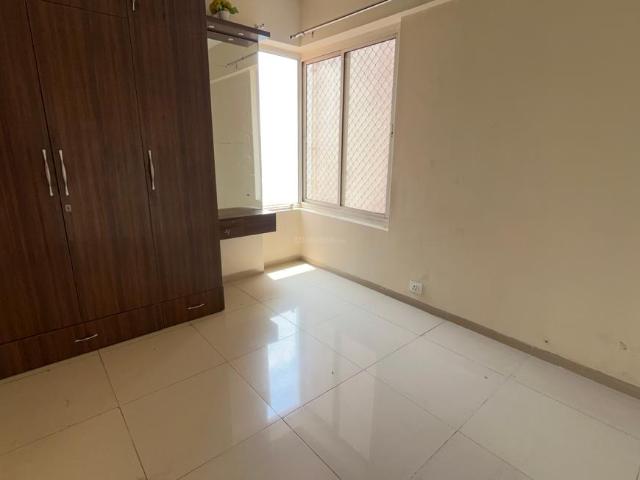 3 BHK Apartment in Wave City for rent Ghaziabad. The reference number is 20065400