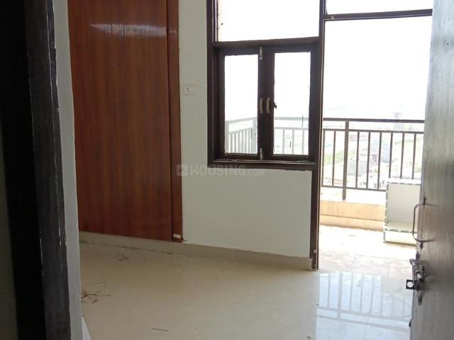 3 BHK Apartment in Wave City for rent Ghaziabad. The reference number is 20012939