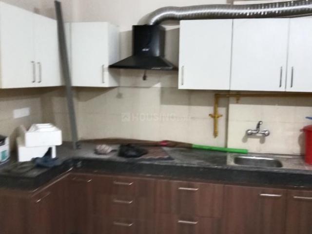 3 BHK Apartment in Wave City for rent Ghaziabad. The reference number is 20735401