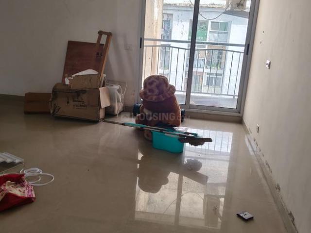3 BHK Apartment in Wave City for rent Ghaziabad. The reference number is 21196138