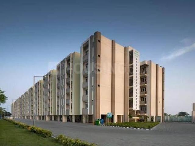 3 BHK Apartment in Wave City for rent Ghaziabad. The reference number is 21289141