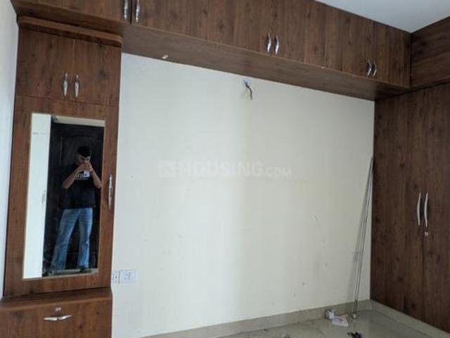3 BHK Apartment in Wave City for rent Ghaziabad. The reference number is 21206111