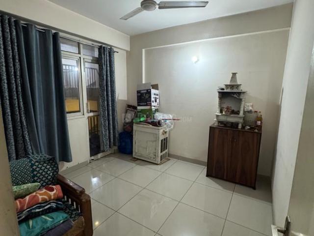 3 BHK Apartment in Wave City for resale Ghaziabad. The reference number is 19161977