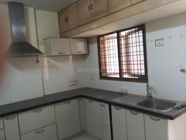 3 BHK Apartment in West Marredpally for rent Secunderabad. The reference number is 20016051