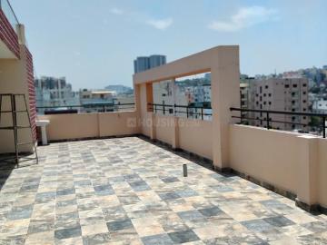 3 BHK Apartment in Toli Chowki for rent Hyderabad. The reference number is 20490605