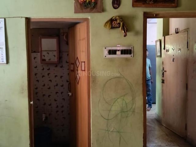 3 BHK Apartment in Tollygunge for resale Kolkata. The reference number is 20985347