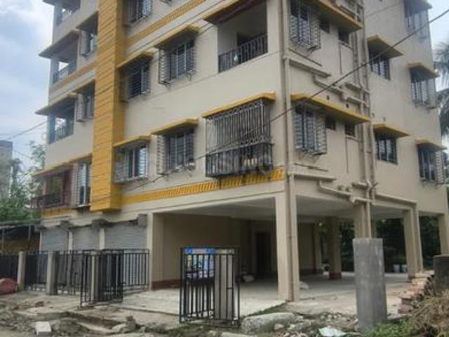 3 BHK Apartment in Tollygunge for resale Kolkata. The reference number is 21150896