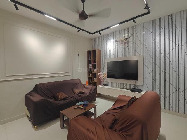 3 BHK Apartment in Tangra for rent Kolkata. The reference number is 17572314