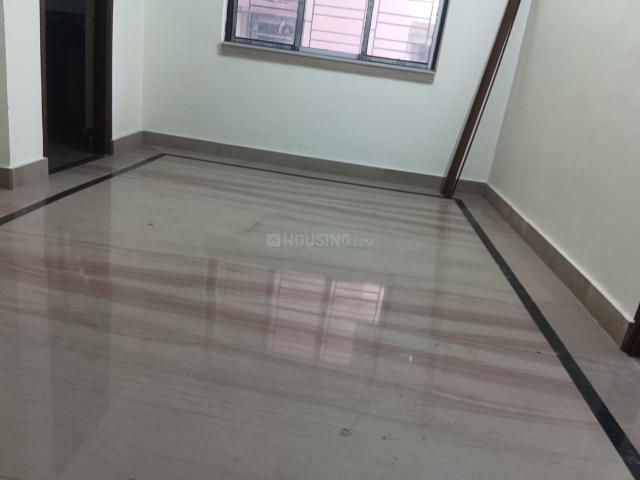 3 BHK Apartment in Tangra for rent Kolkata. The reference number is 19574381