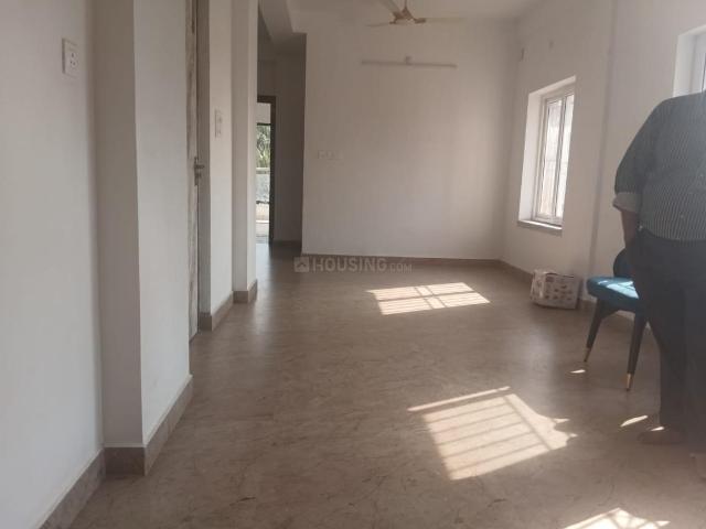 3 BHK Apartment in Tangra for rent Kolkata. The reference number is 19674631