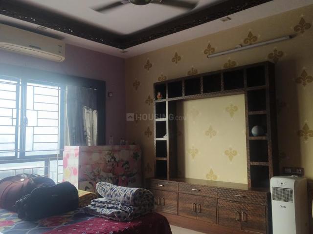 3 BHK Apartment in Tangra for rent Kolkata. The reference number is 19729012