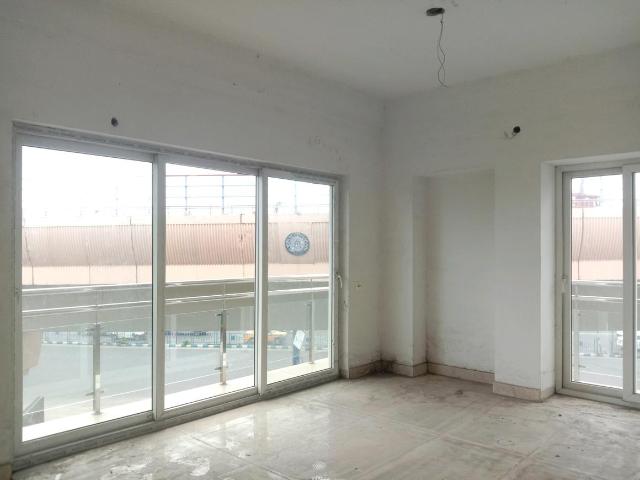 3 BHK Apartment in Tangra for rent Kolkata. The reference number is 20518542