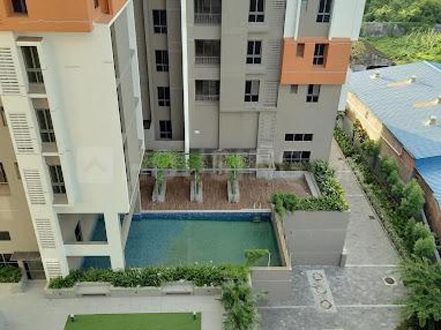 3 BHK Apartment in Tangra for rent Kolkata. The reference number is 20763997