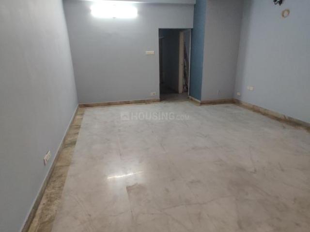 3 BHK Apartment in Tangra for rent Kolkata. The reference number is 20771953