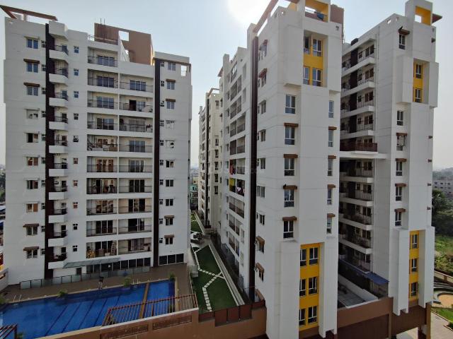 3 BHK Apartment in Tangra for rent Kolkata. The reference number is 20116998