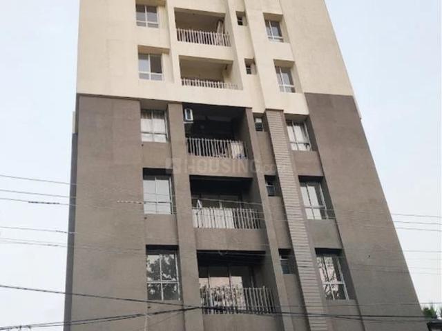 3 BHK Apartment in Tangra for rent Kolkata. The reference number is 20158807