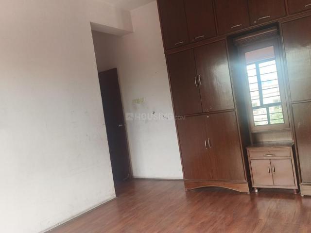 3 BHK Apartment in Tangra for rent Kolkata. The reference number is 20224180