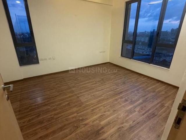3 BHK Apartment in Tangra for rent Kolkata. The reference number is 21217451