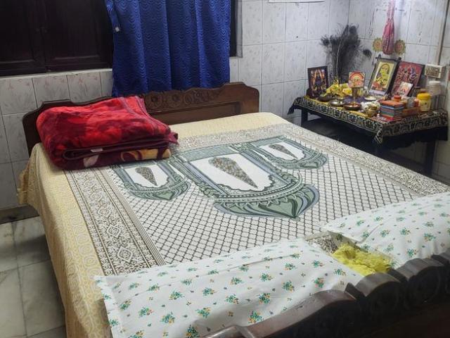 3 BHK Apartment in Tangra for resale Kolkata. The reference number is 13946741