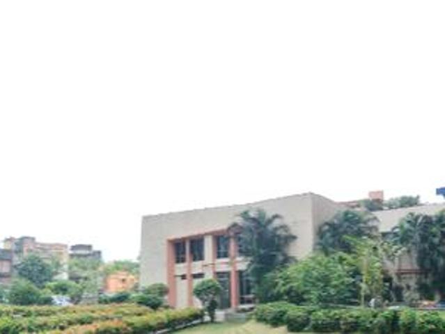 3 BHK Apartment in Tangra for resale Kolkata. The reference number is 18955304