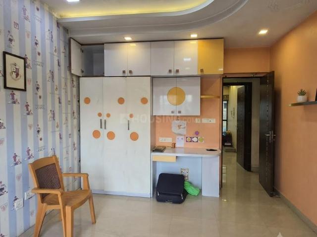 3 BHK Apartment in Tangra for resale Kolkata. The reference number is 20989373
