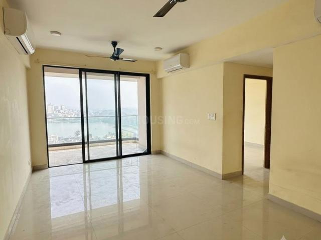 3 BHK Apartment in Tangra for resale Kolkata. The reference number is 21100813