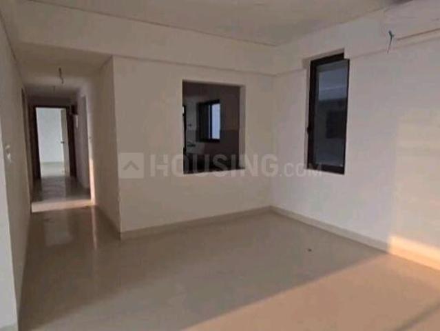 3 BHK Apartment in Tangra for resale Kolkata. The reference number is 21293286