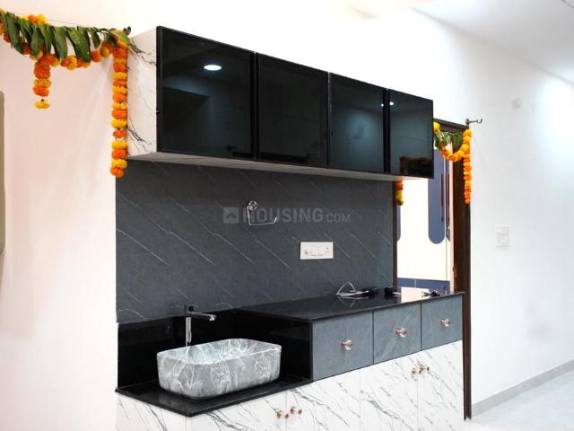 3 BHK Apartment in Tellapur for rent Sangareddy. The reference number is 21333088