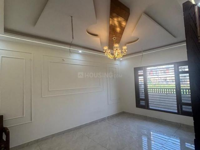 3 BHK Apartment in Thakkarwal for rent Ludhiana. The reference number is 21004422
