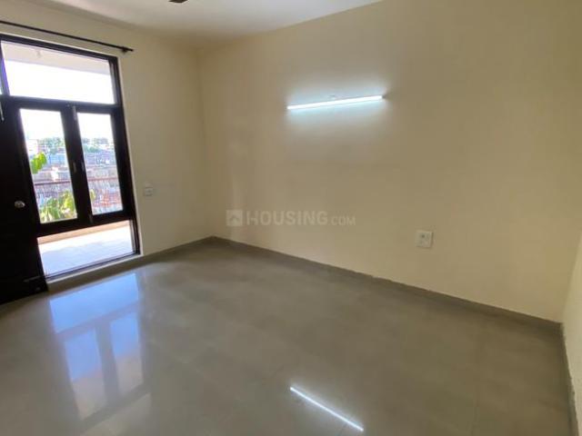 3 BHK Apartment in Thakkarwal for resale Ludhiana. The reference number is 21068179
