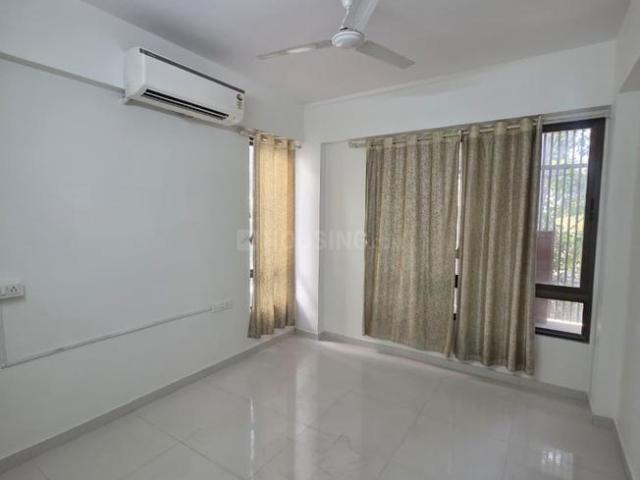 3 BHK Apartment in Thaltej for rent Ahmedabad. The reference number is 19742472