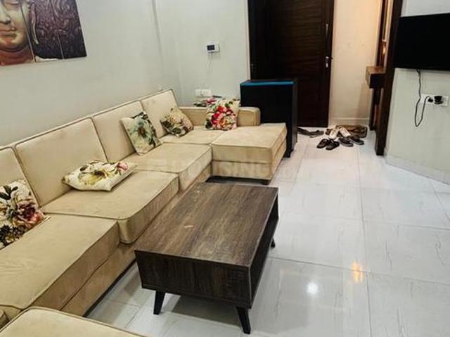 3 BHK Apartment in Thaltej for rent Ahmedabad. The reference number is 19803998