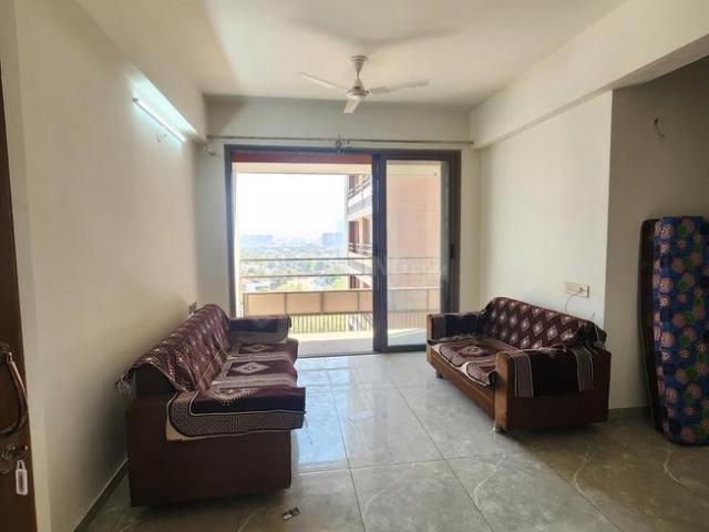3 BHK Apartment in Thaltej for rent Ahmedabad. The reference number is 19901839